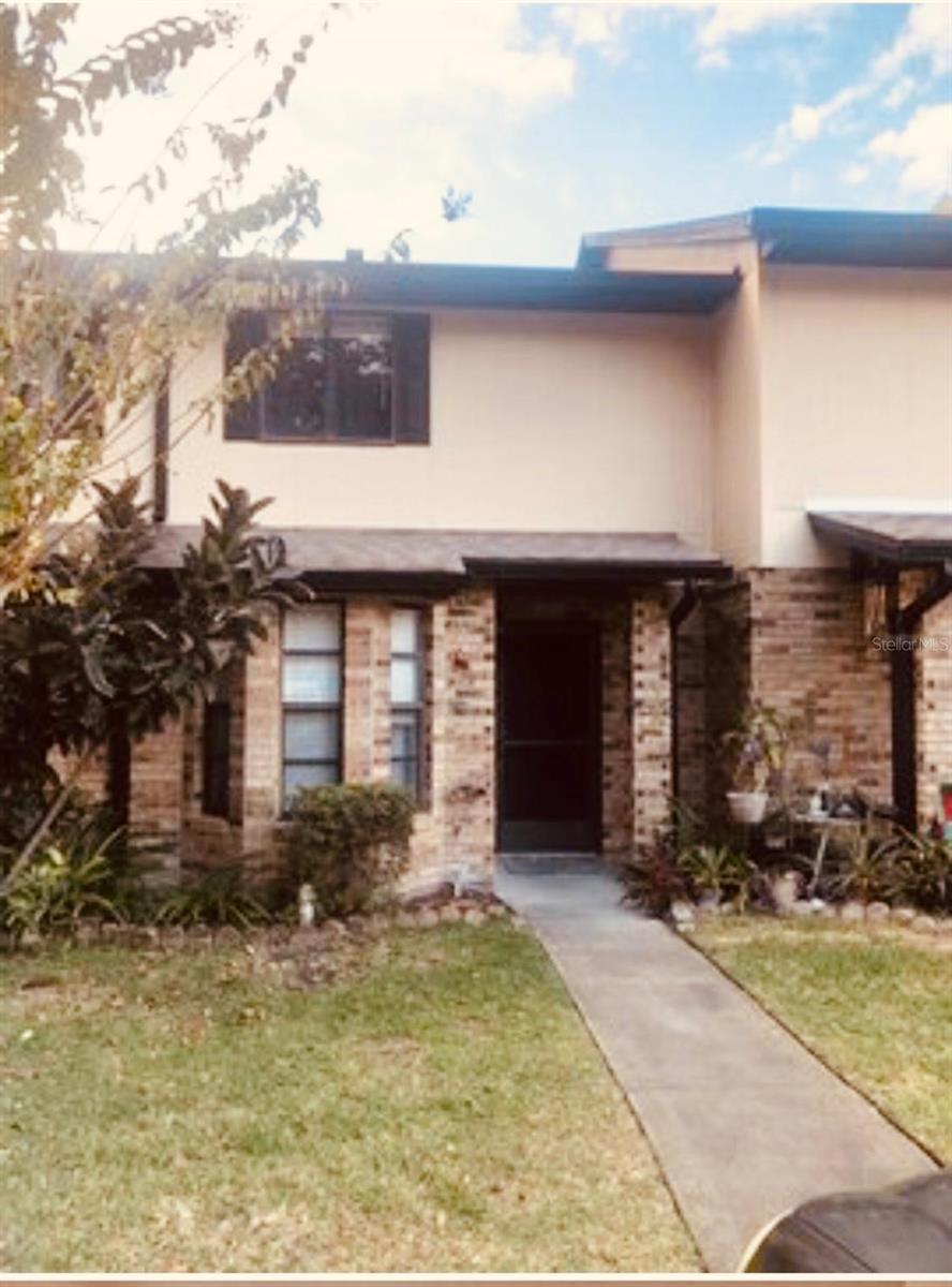 1808 FOXHALL CIRCLE Unit 1808