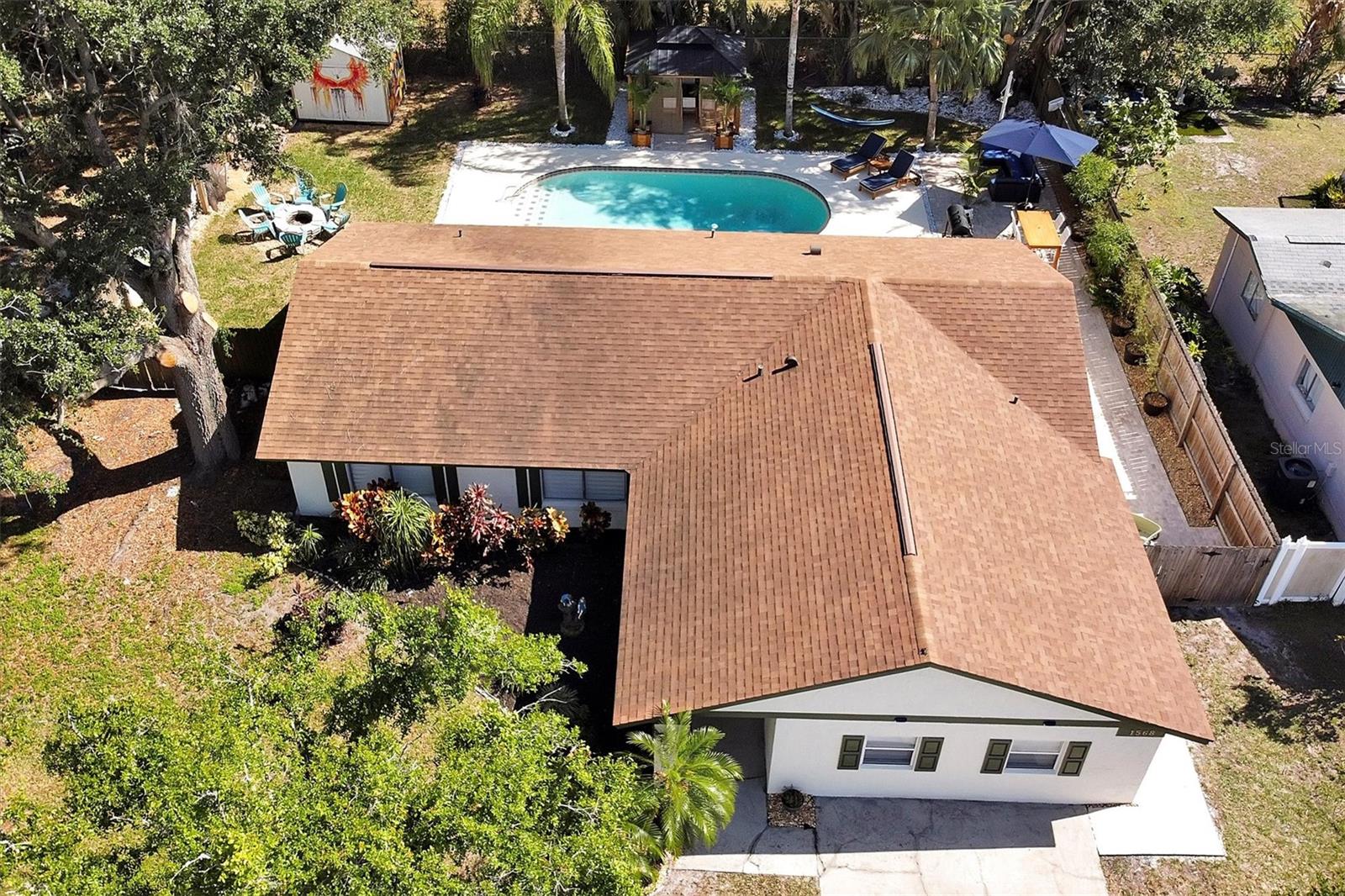 1568 E OAK LEAF LANE