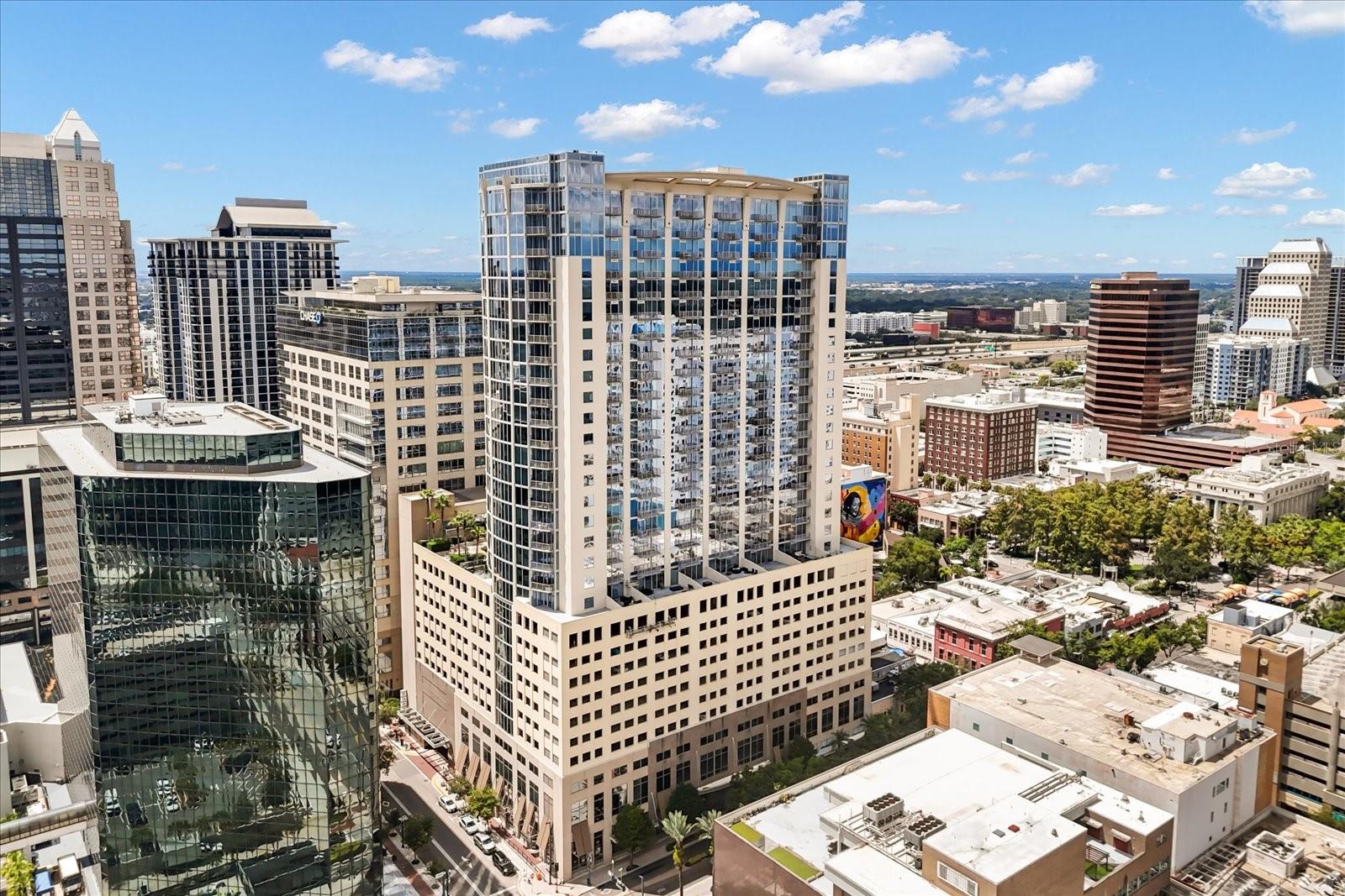 155 S COURT AVENUE Unit 1011