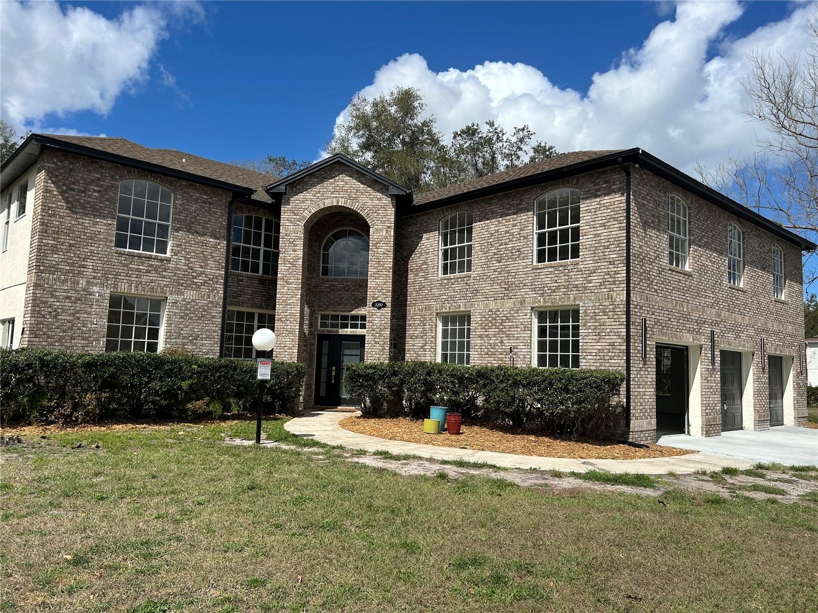 2297 BLOSSOMWOOD DRIVE