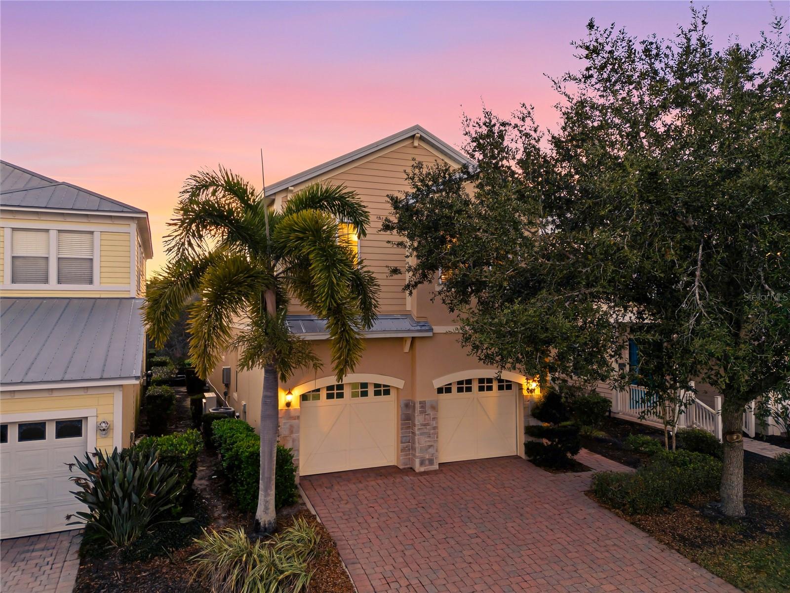 1437 FAIRVIEW CIRCLE