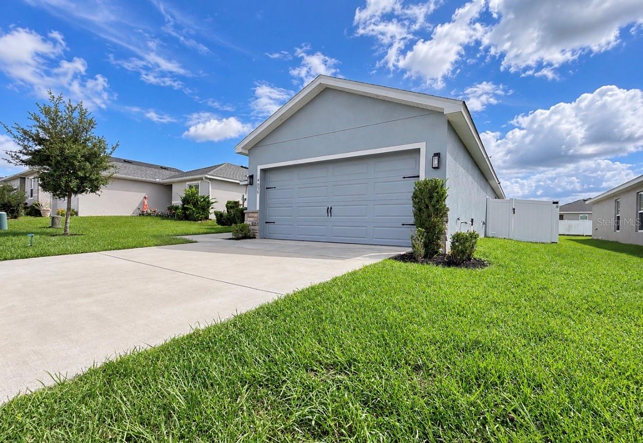 Listing photo 3 for 4098 Ruby Run