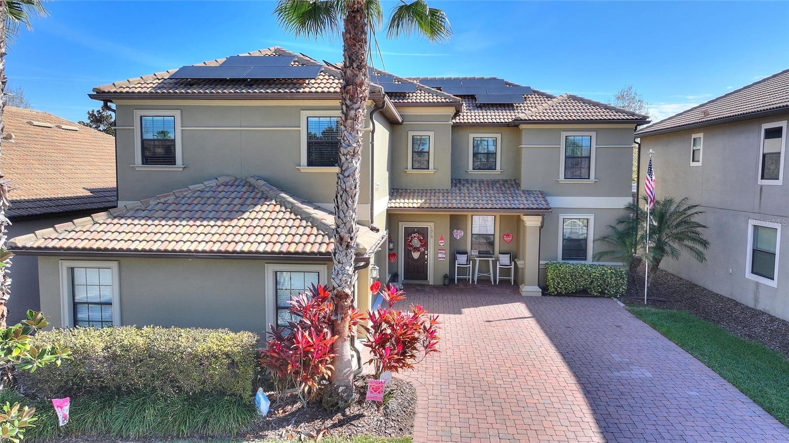 1319 GLENEAGLES LANE
