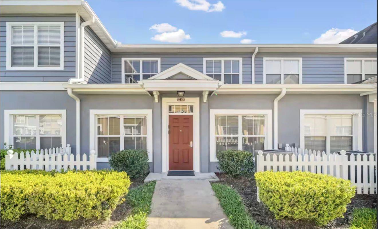 4560 E YELLOWGOLD ROAD Unit APT 105