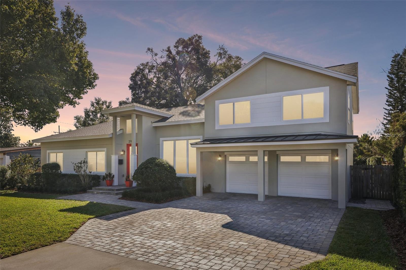 2924 HUNTINGTON STREET