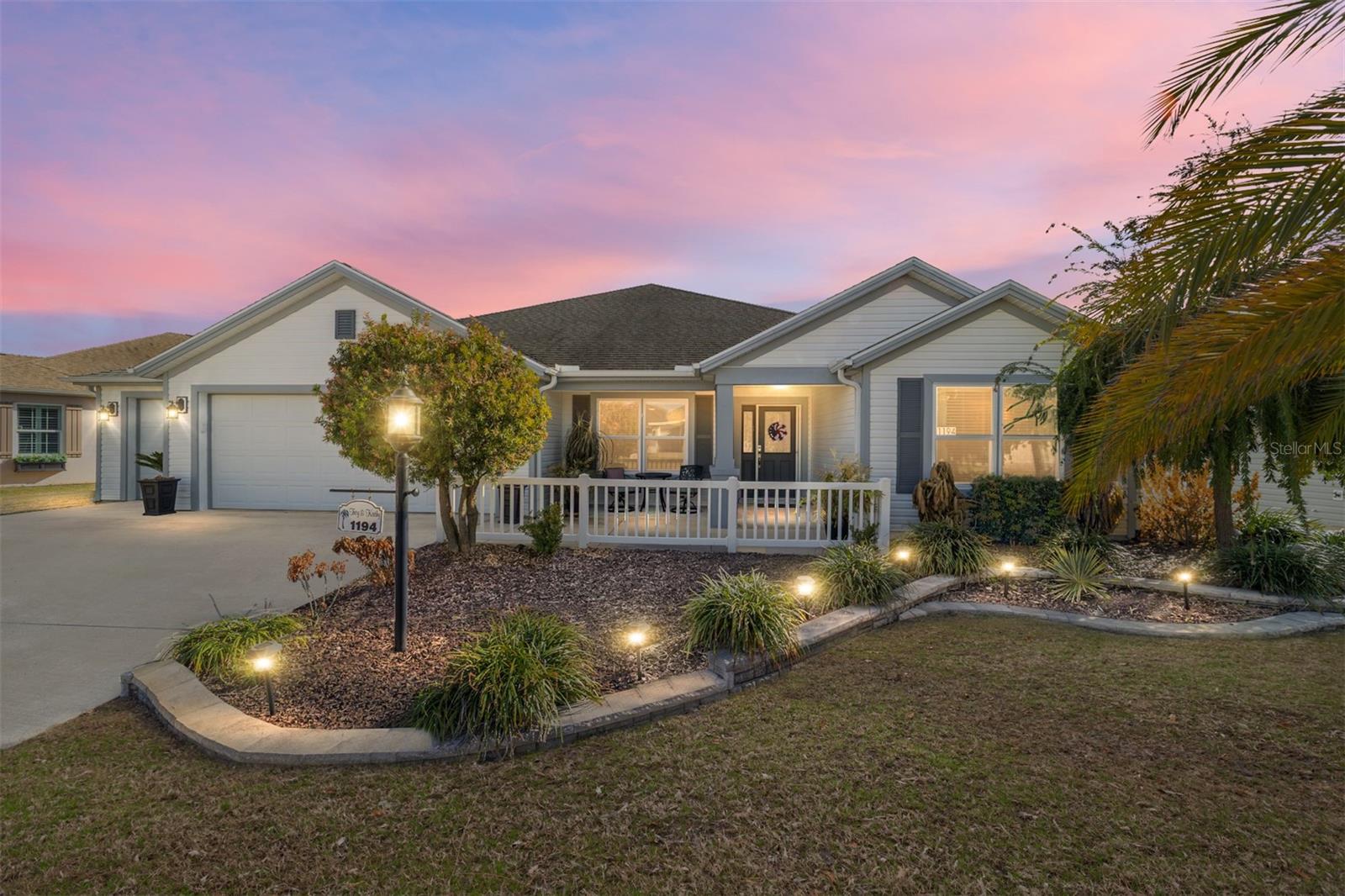Listing photo 1 for 1194 Mcdonough Pl