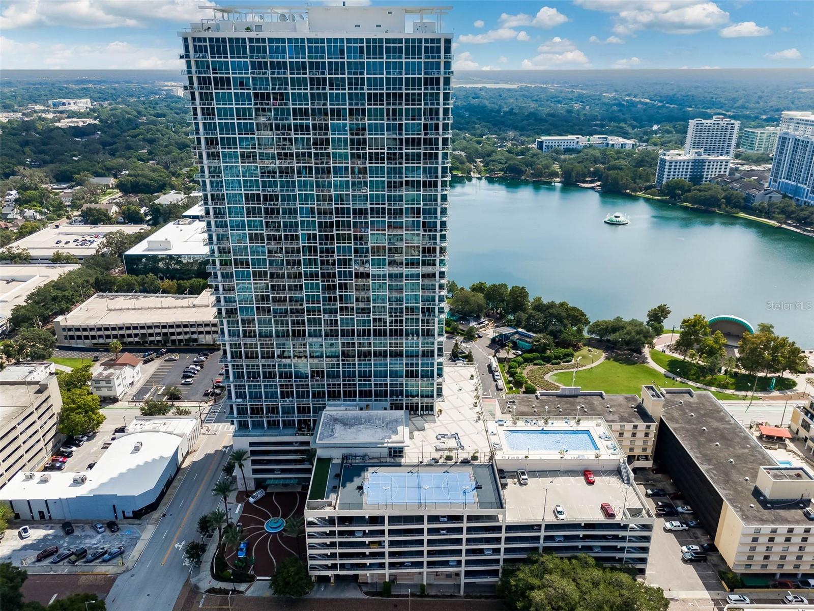 150 E ROBINSON STREET Unit 1612