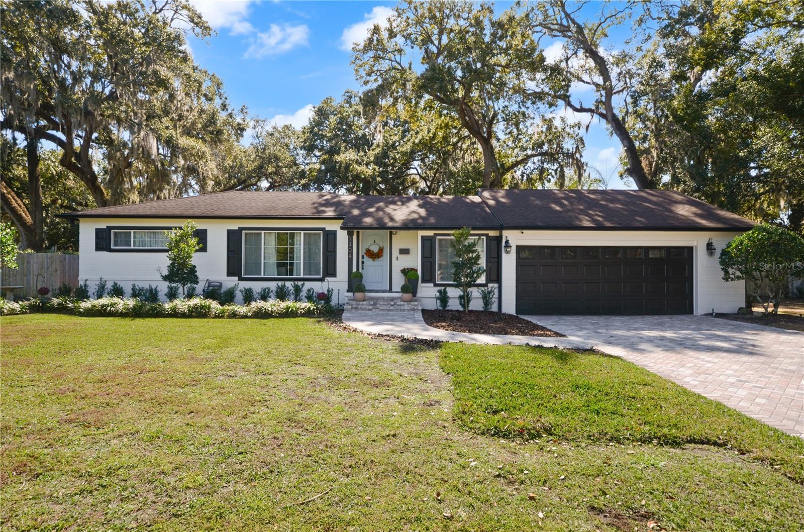 1304 GOLFVIEW STREET