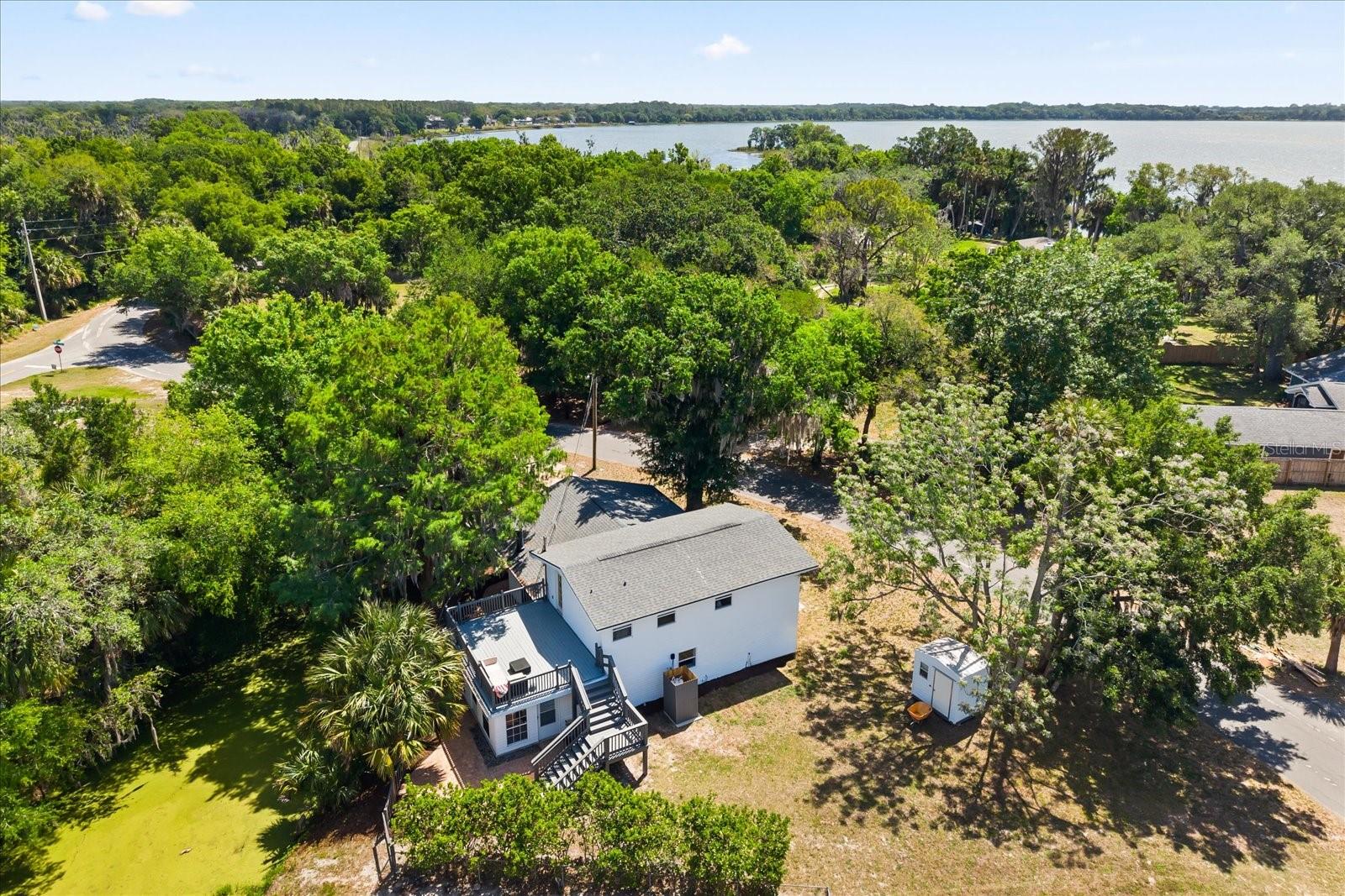 Listing photo 3 for 7247 Treasure Island Rd