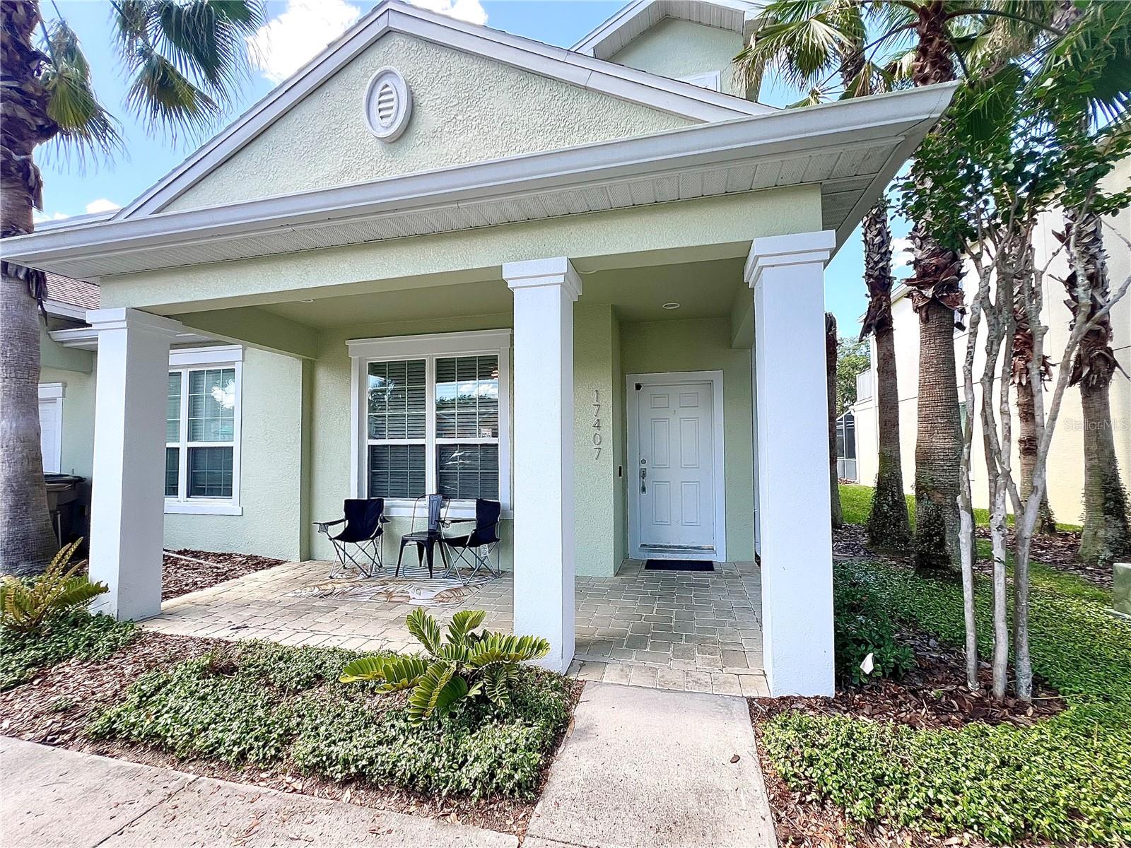 Listing photo 2 for 17407 Placidity Ave