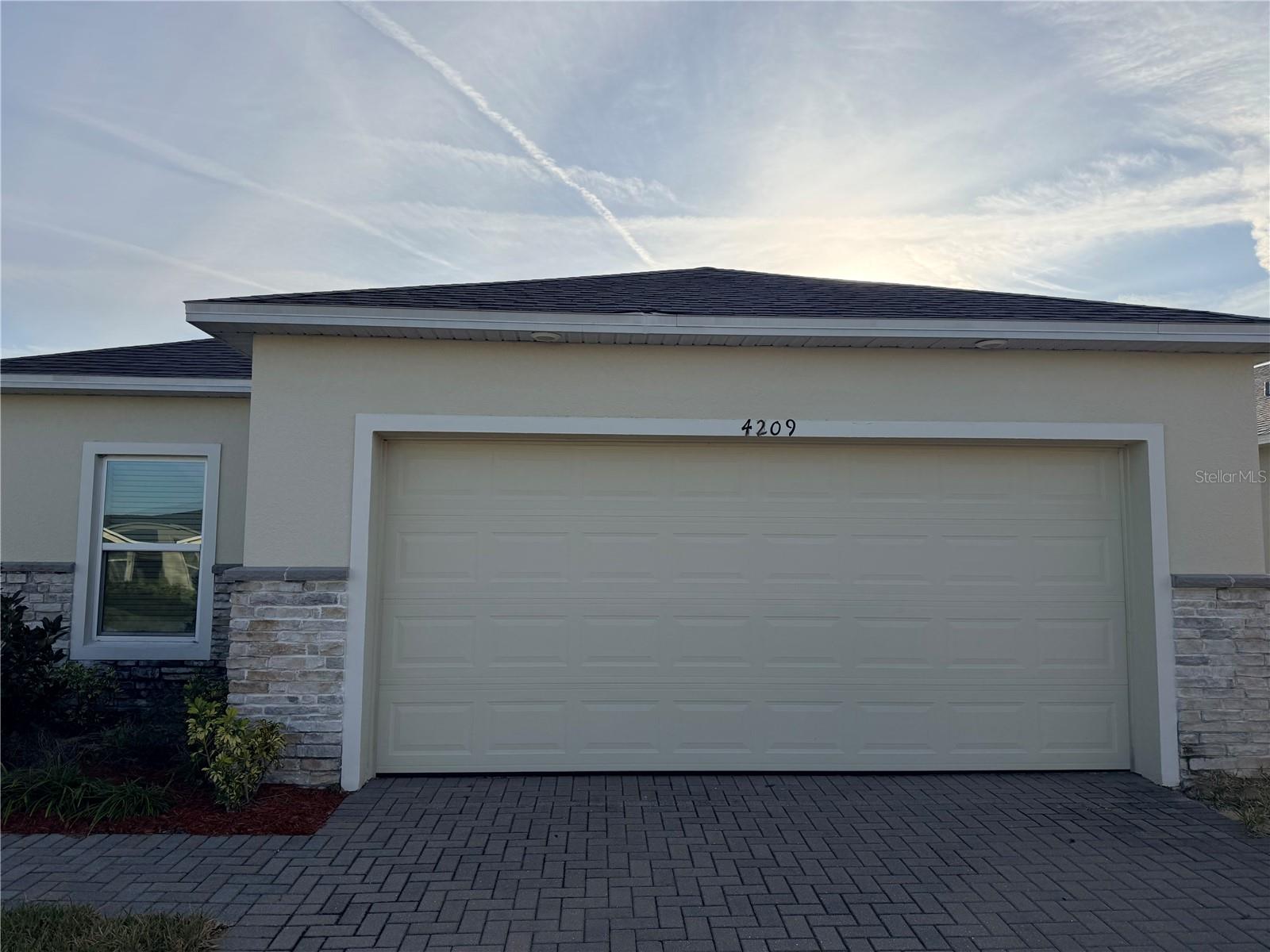 4209 BEARGRASS STREET