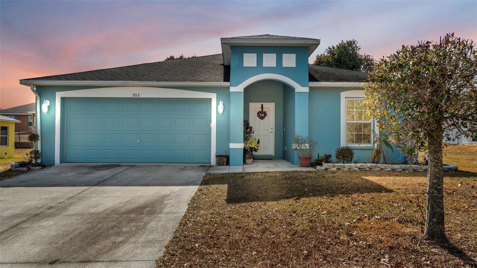 Listing photo 1 for 302 Brookshire Dr