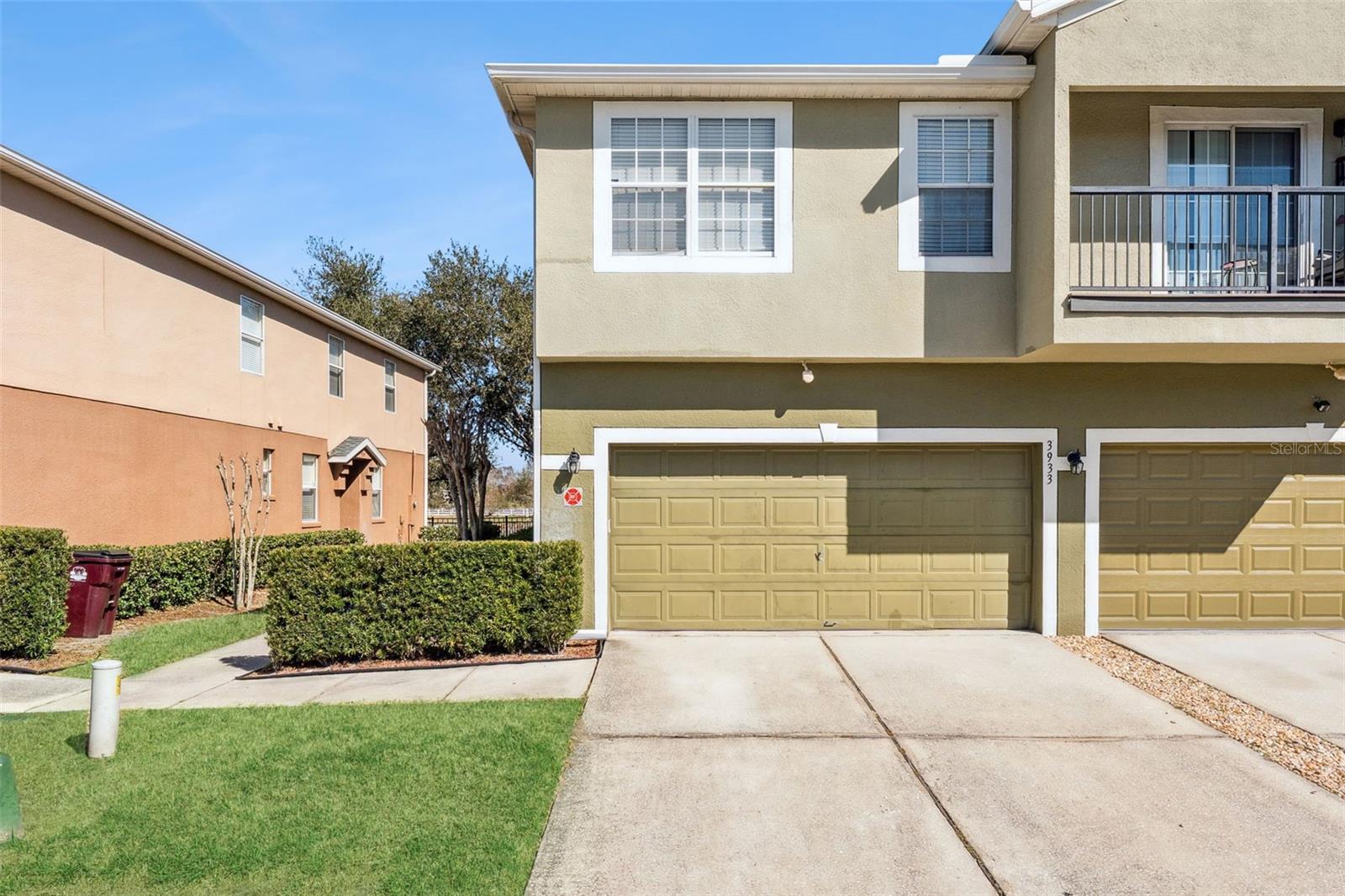 3933 PEMBERLY PINES CIRCLE