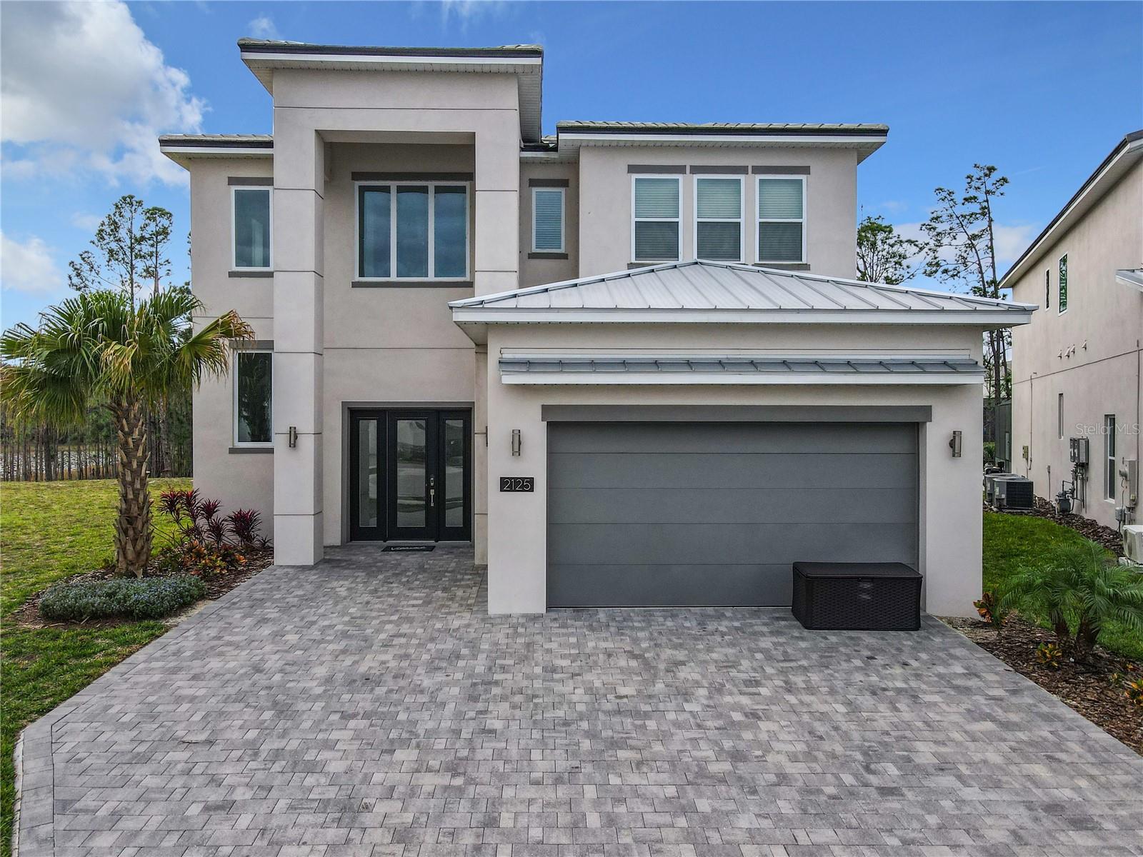 Listing photo 1 for 2125 Pine Oak Loop