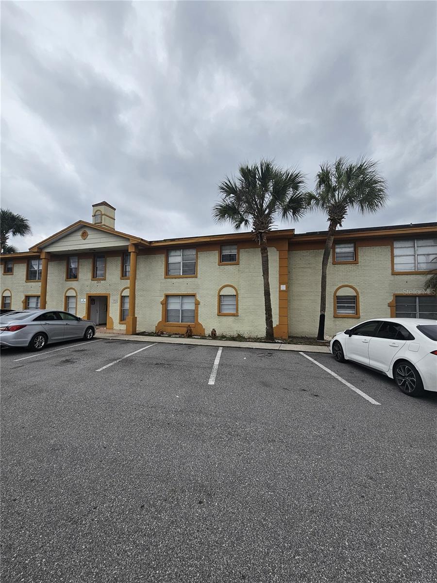 1703 MICHIGAN AVENUE Unit A