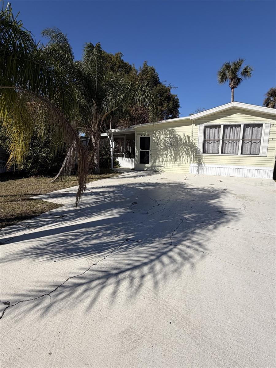 9000 US HWY 192 # 979