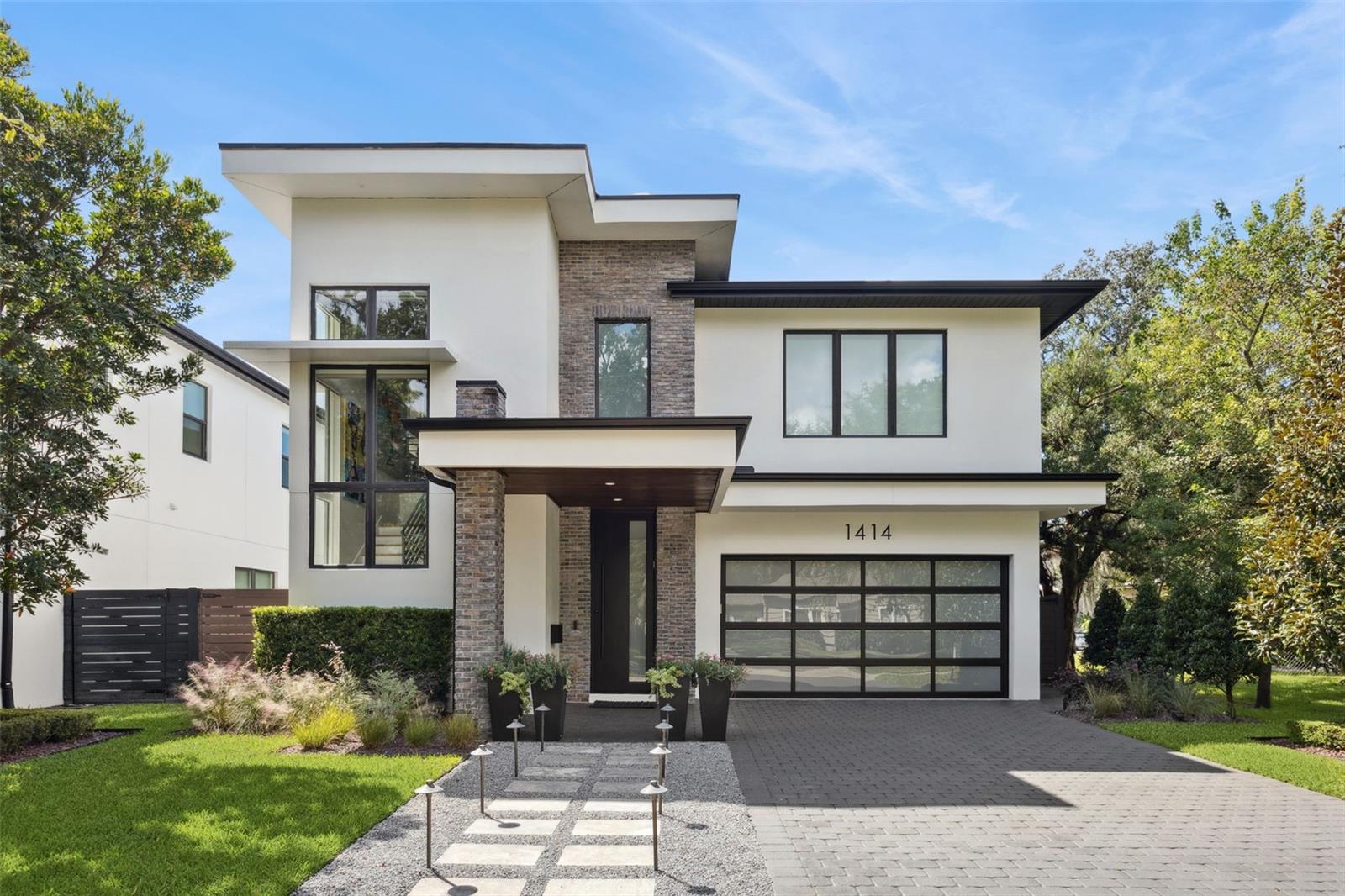 1414 N WESTMORELAND DRIVE