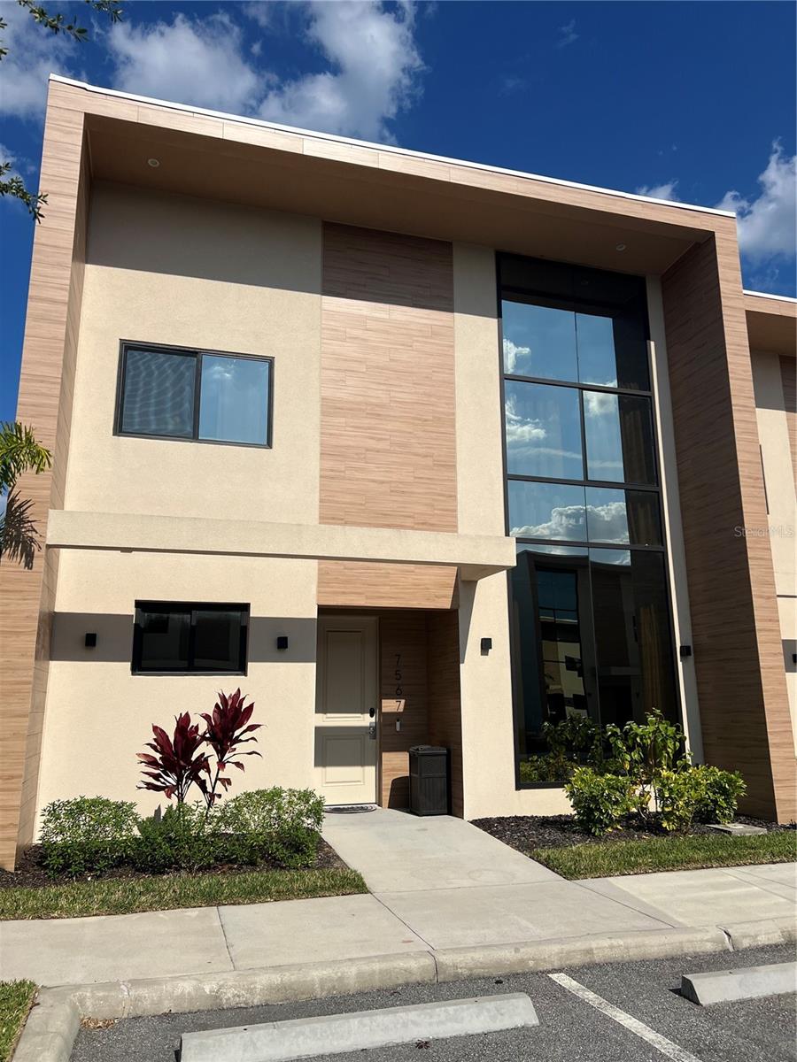 3051 ROCKEFELLER WAY