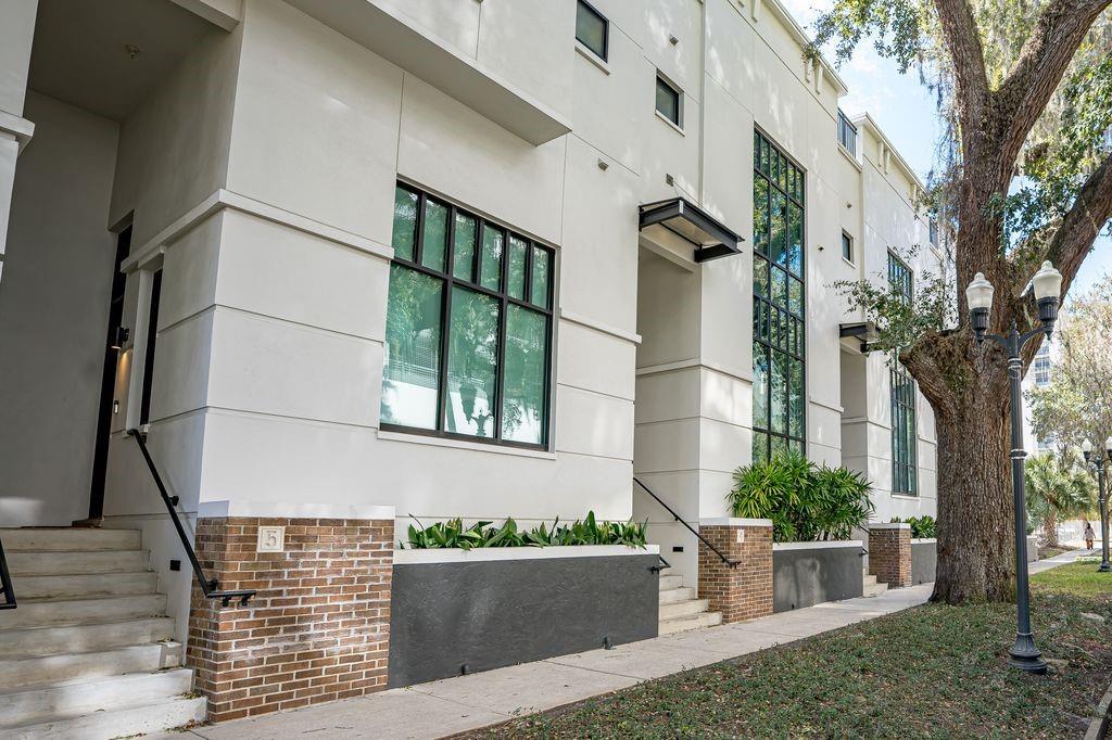 Listing photo for 460 E Jackson St #2