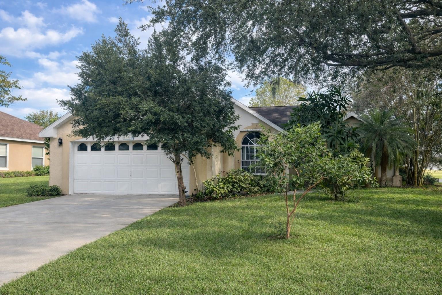 1901 ASHLEY OAKS COURT