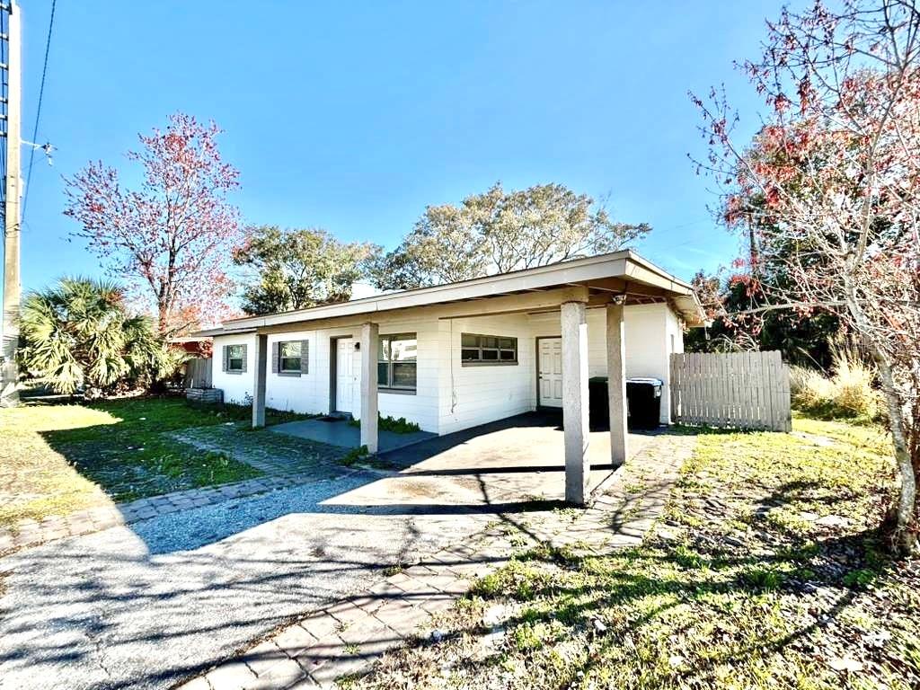 Listing photo 3 for 4314 Silver Star Rd
