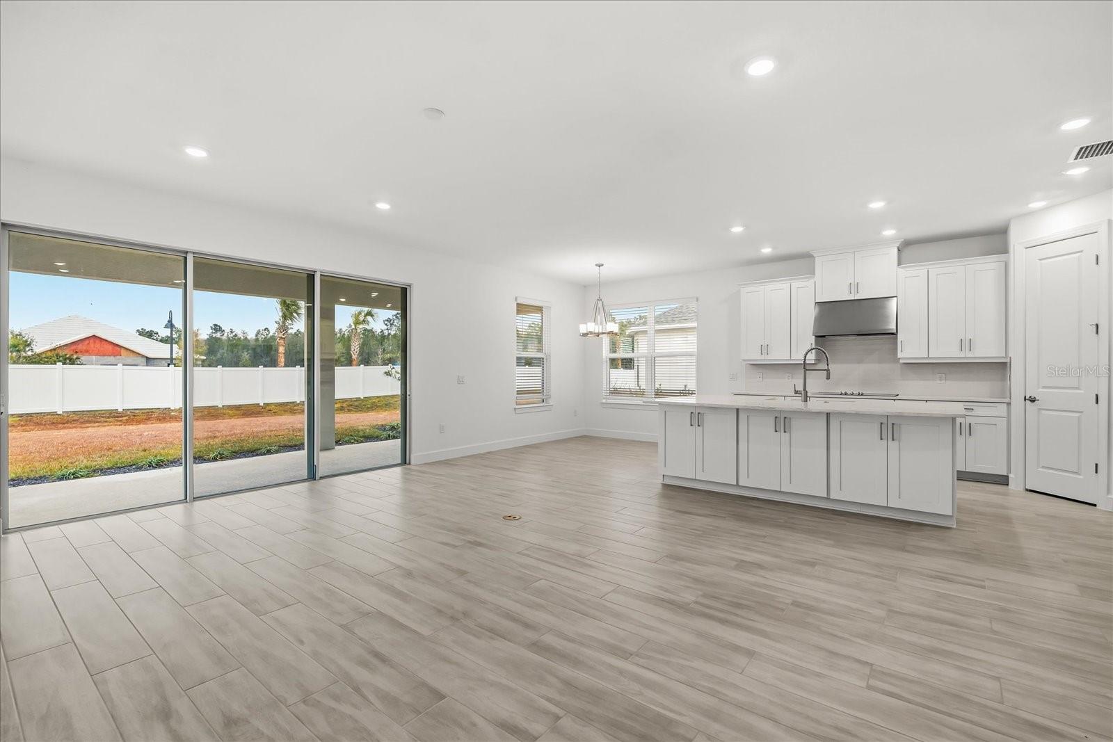 Listing photo 2 for 4240 Barbuda Ln