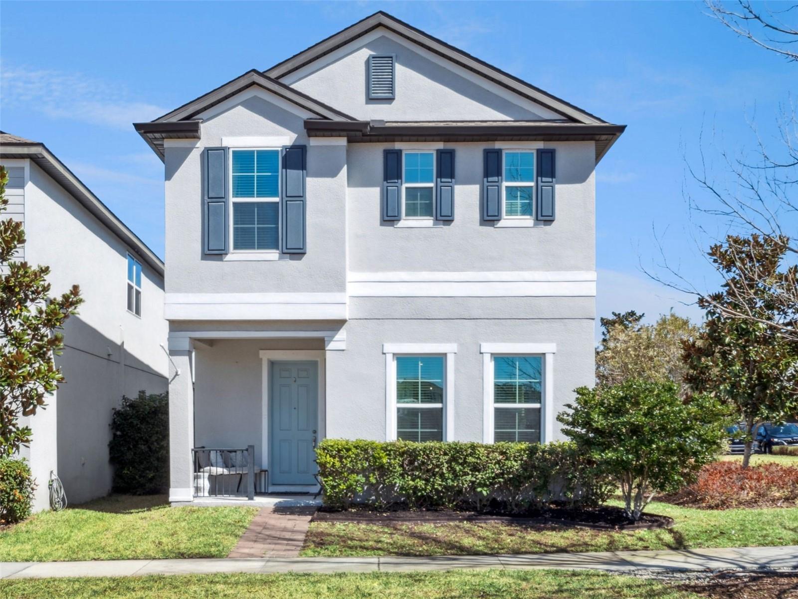 2259 WHITE FEATHER LOOP