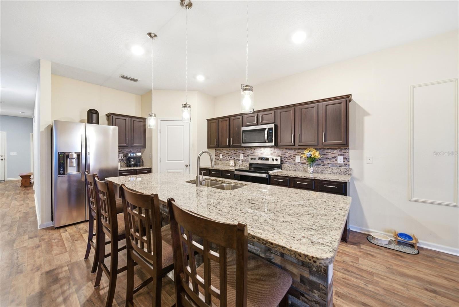Listing photo 2 for 1151 Lycaste Dr