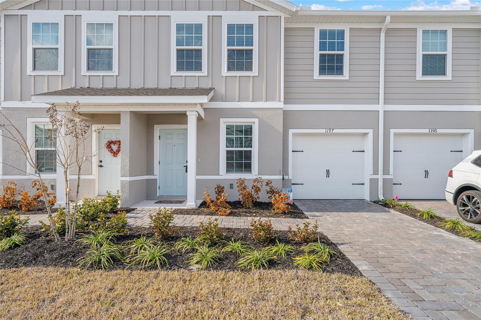 Listing photo 3 for 1197 Port Blue Way