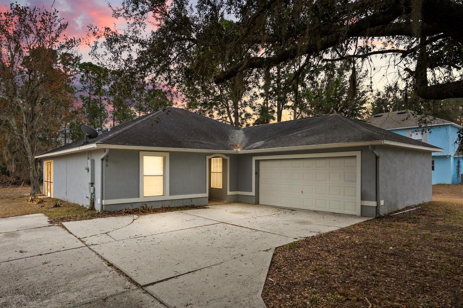 980 DERBYSHIRE DRIVE