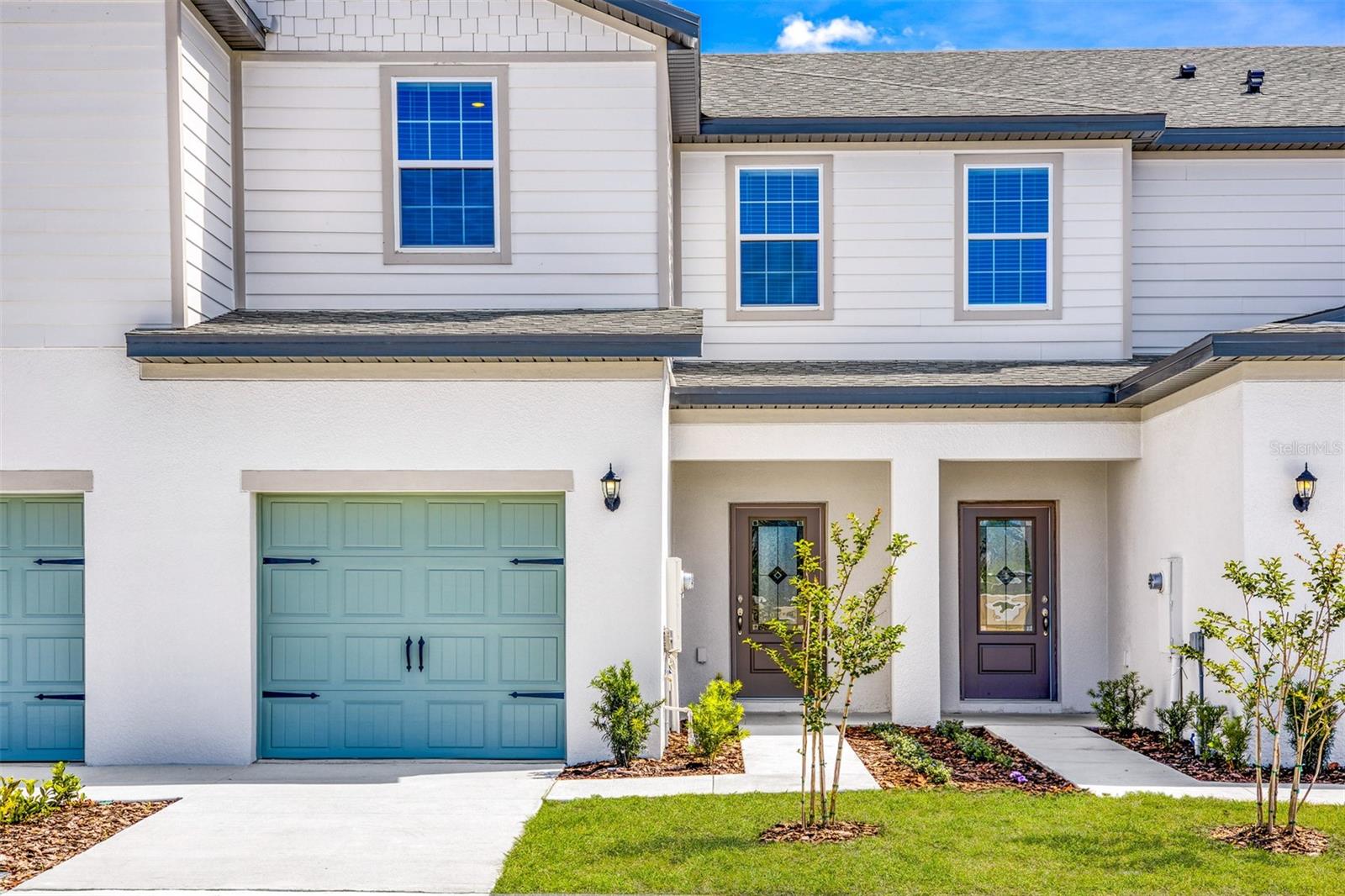 Listing photo 1 for 691 Poppy Ln