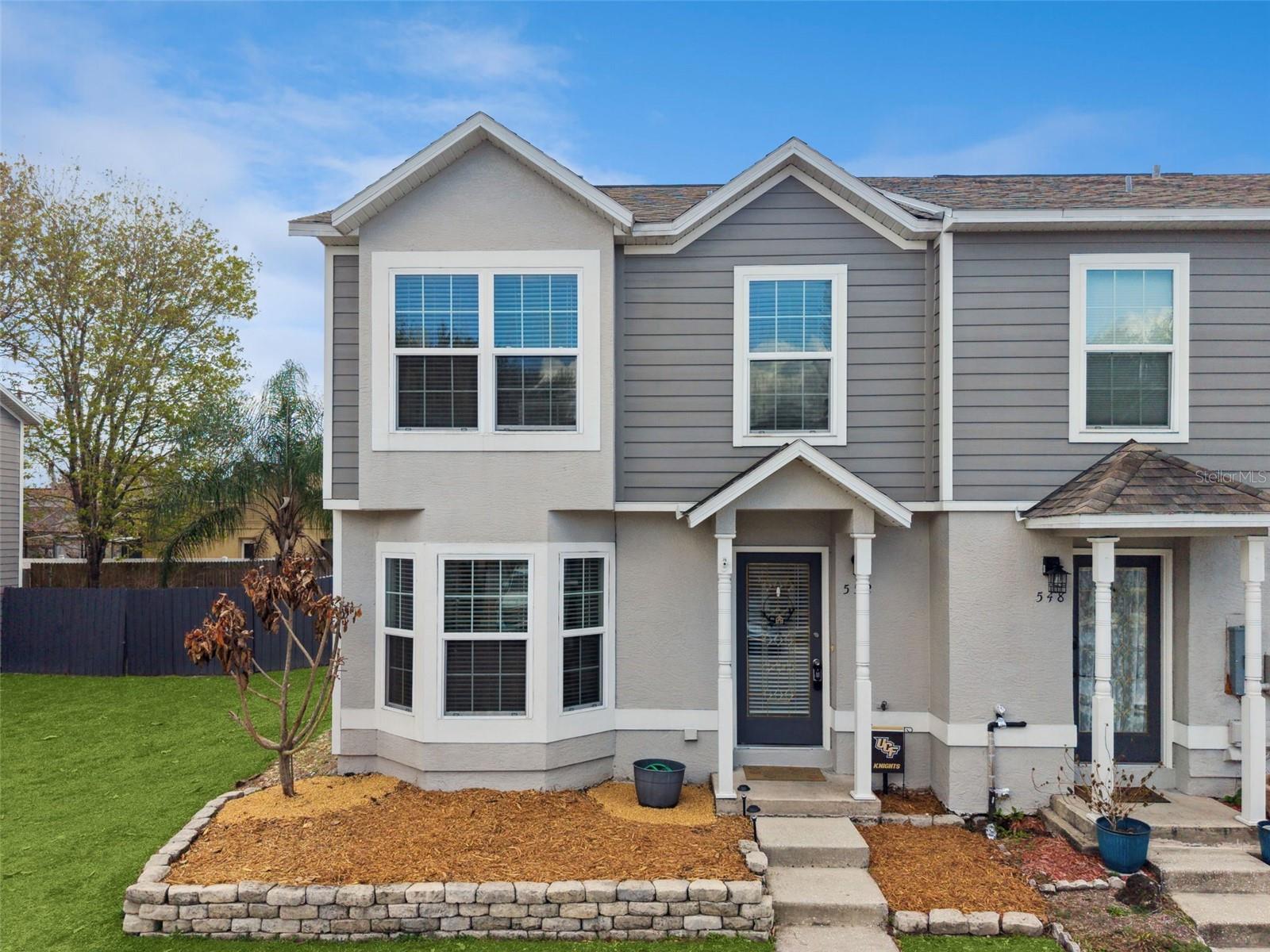 552 SHADOW GLENN PLACE