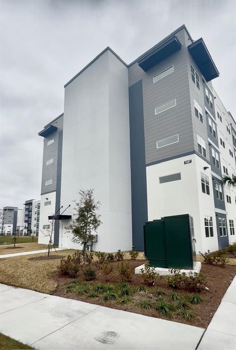 5587 MILLENIA PARK Unit 201