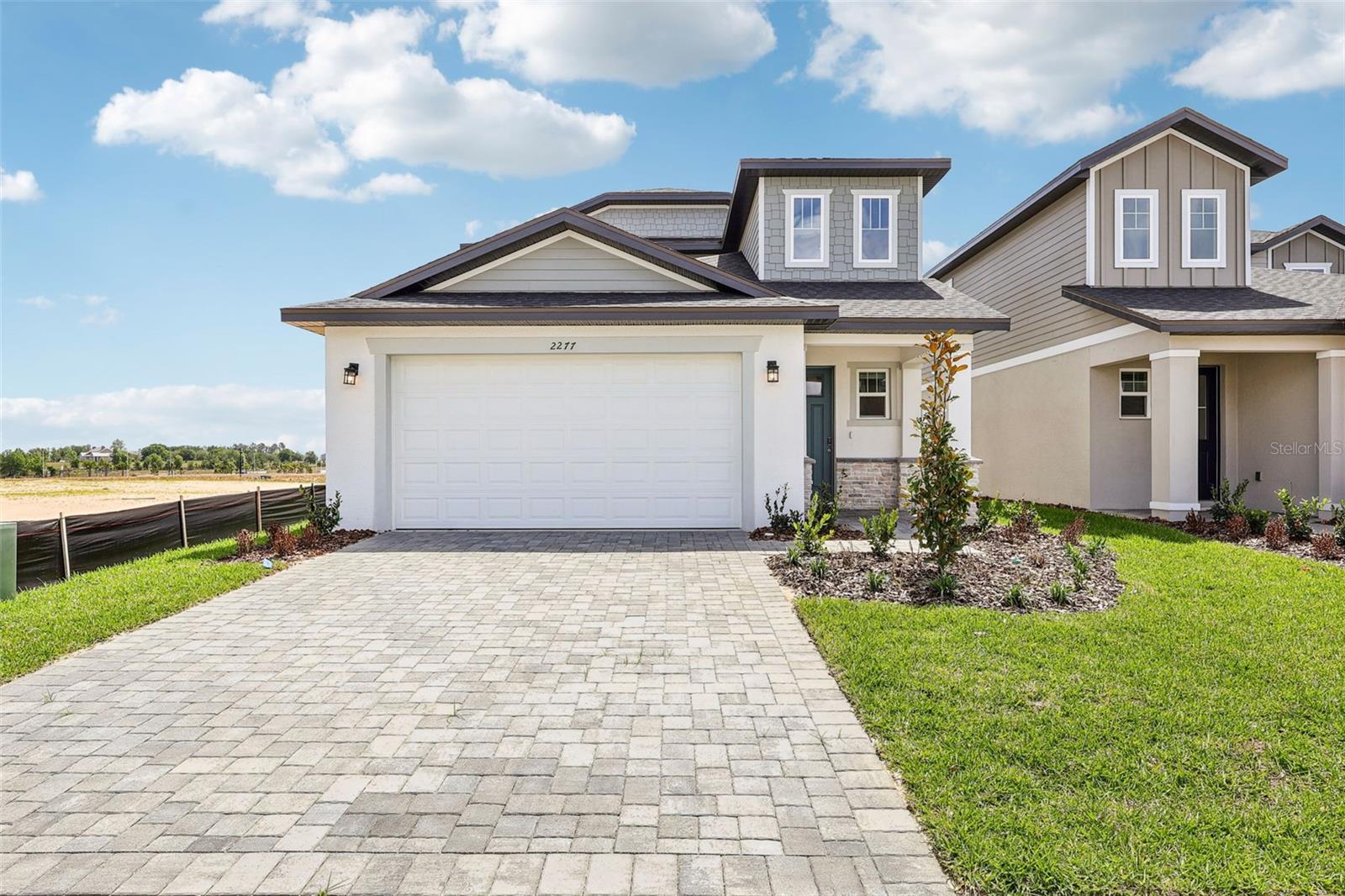 Listing photo 1 for 2277 Hen Rd