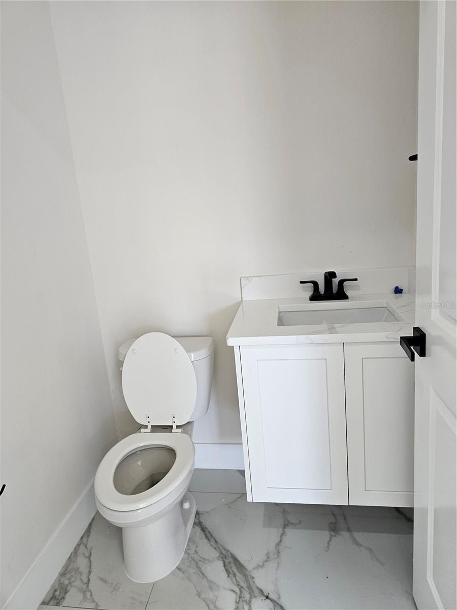Photo 38