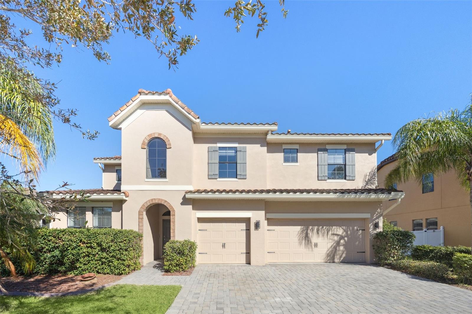 1501 PRAIRIE OAKS DRIVE