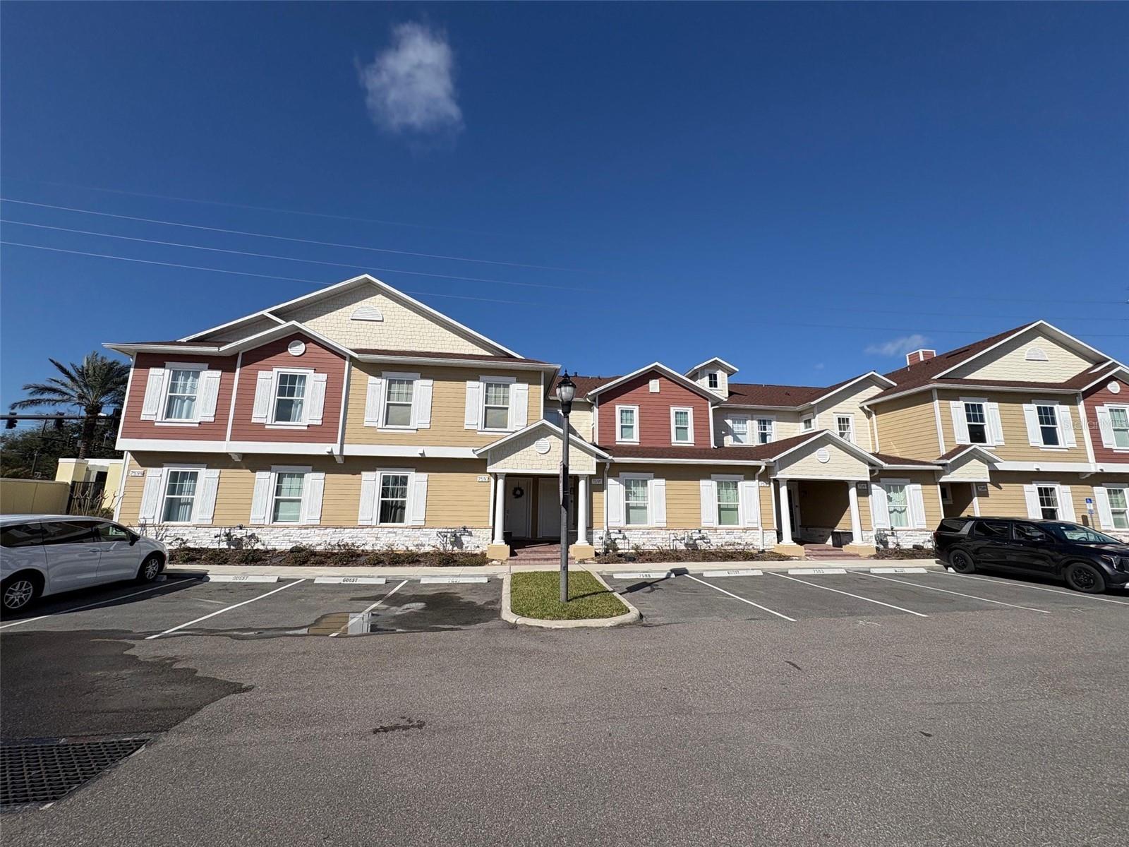 7595 SUNFLOWER CIRCLE