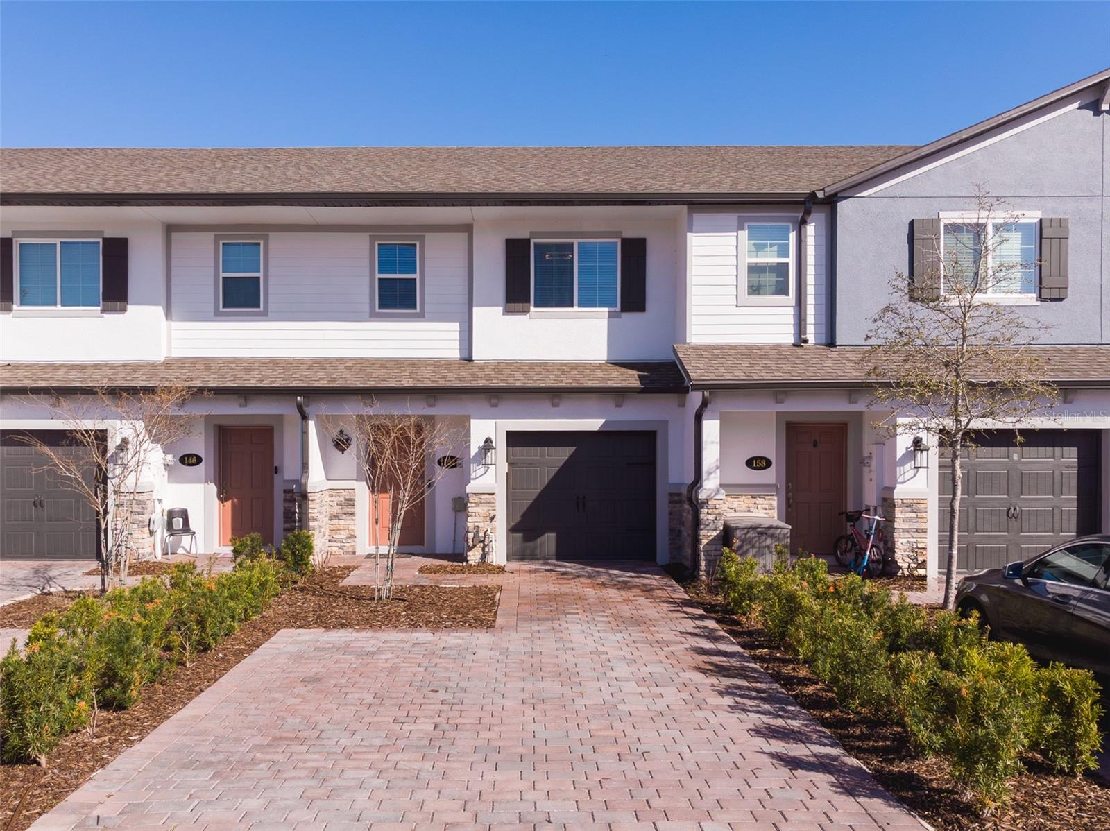 152 CAPE HONEYSUCKLE PLACE