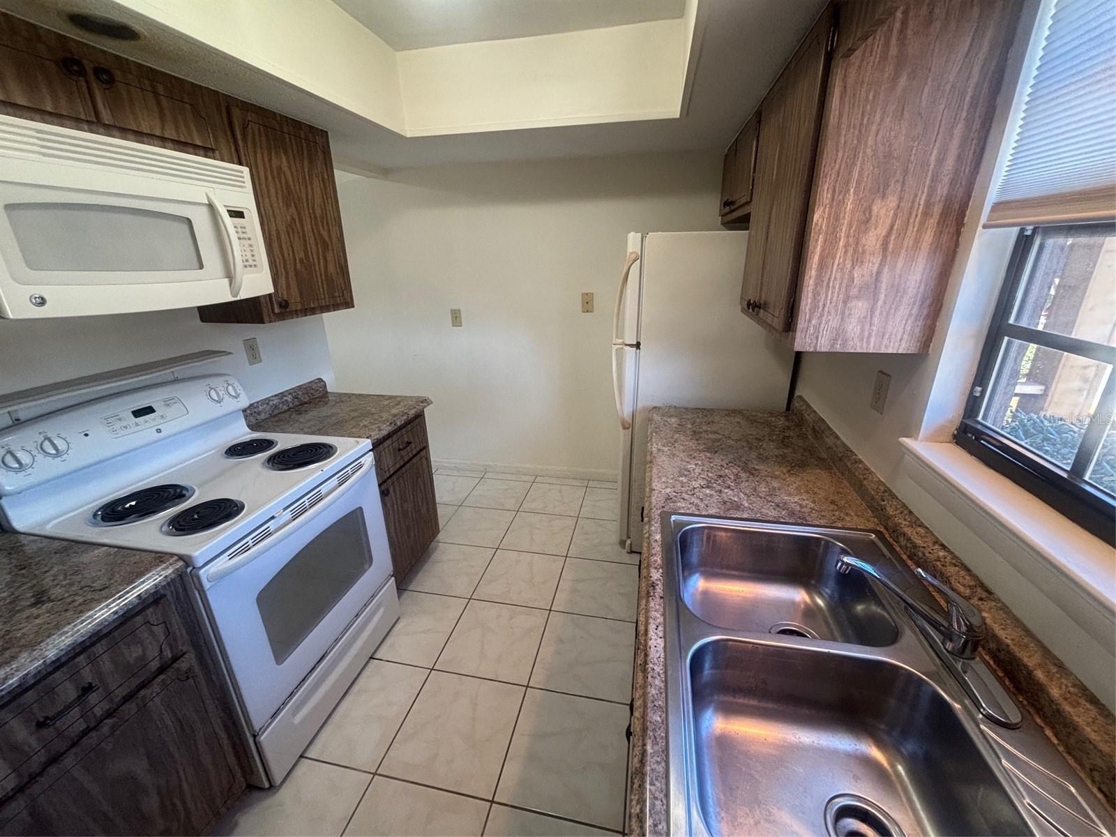 Listing photo 3 for 500 Newell Hill Rd #101a