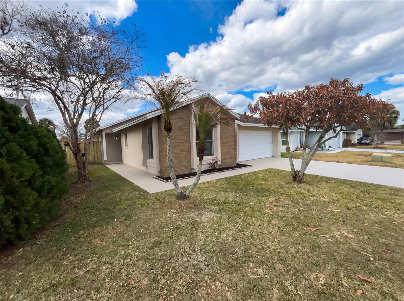 3216 RUNNING DEER PATH