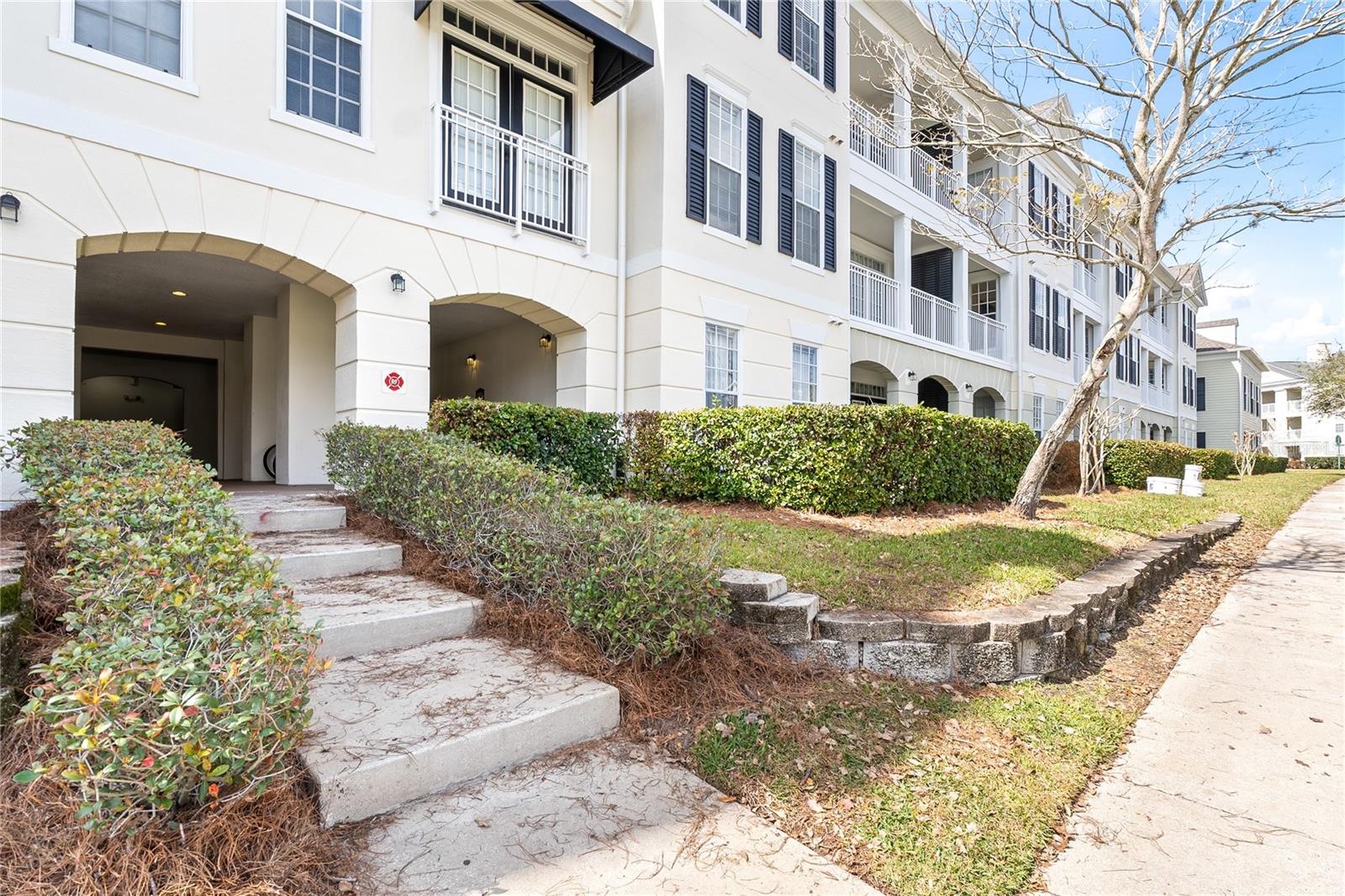 239 LONGVIEW AVENUE Unit 112