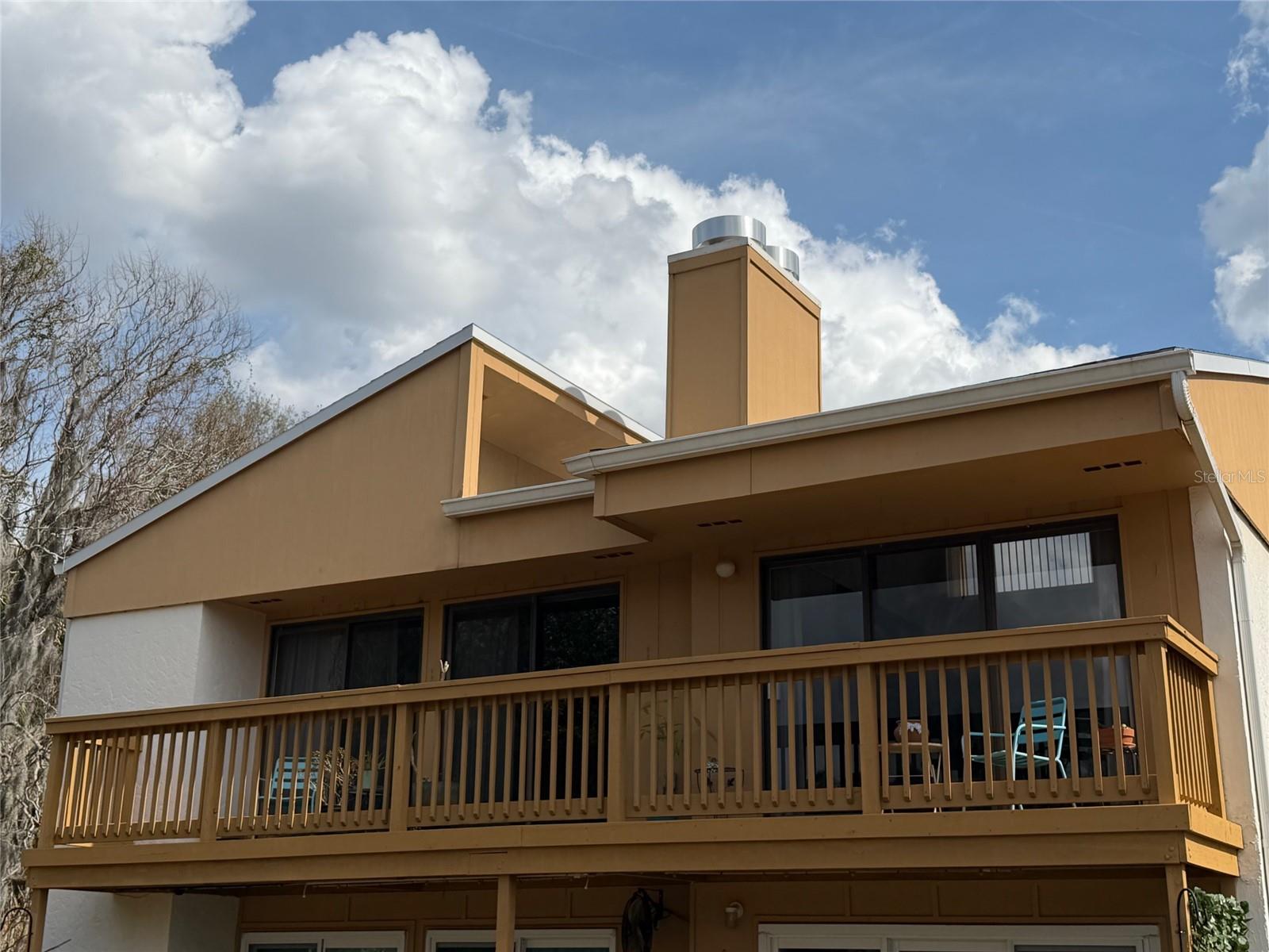 Listing photo 1 for 1051 S Highland St #3d