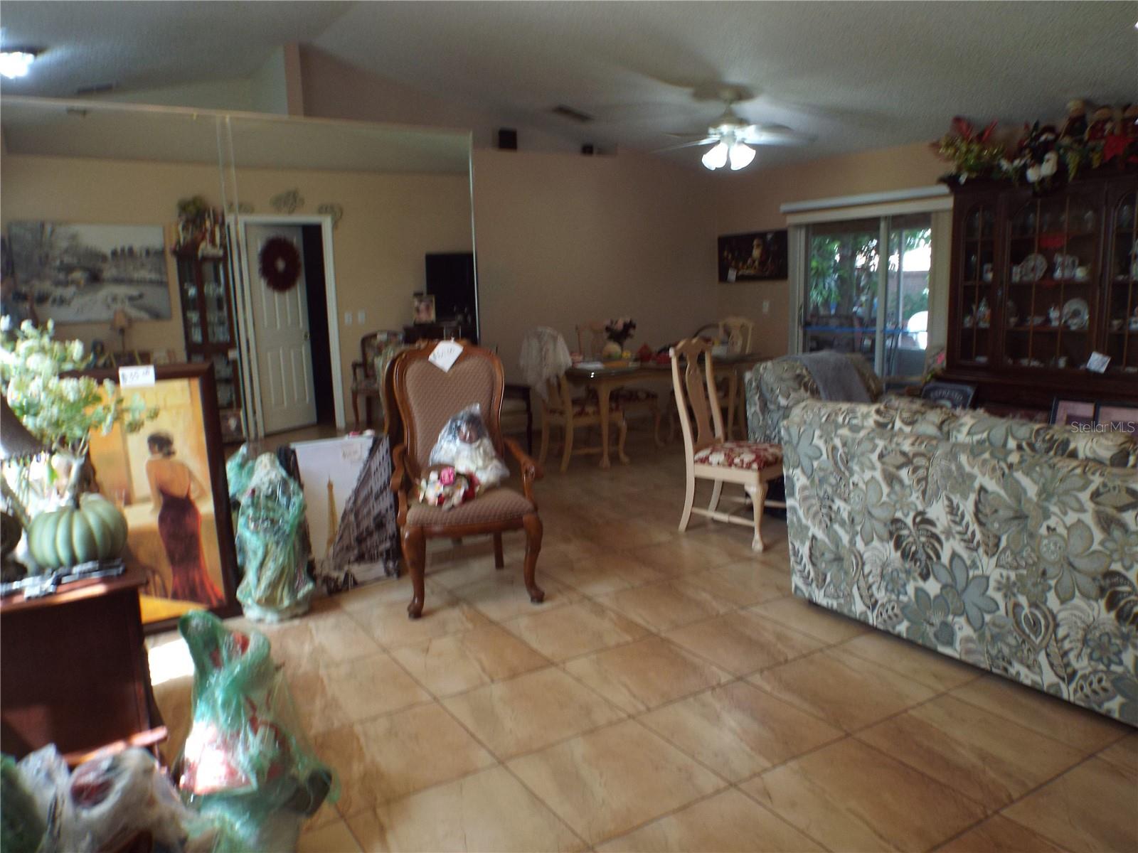 Photo 44