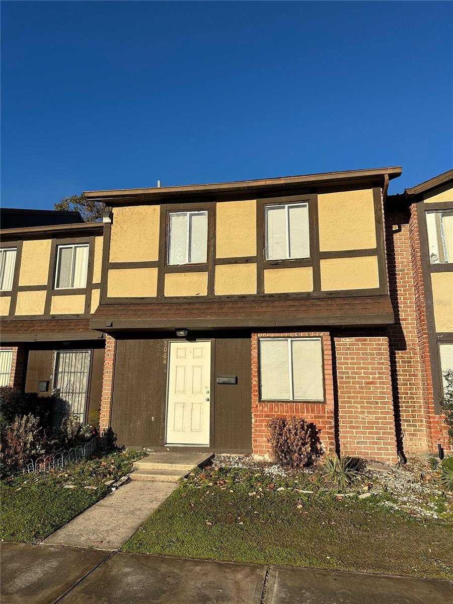 5064 DOWNING STREET Unit 4