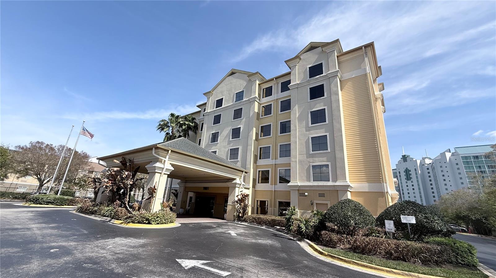 7601 CANADA AVENUE Unit 325