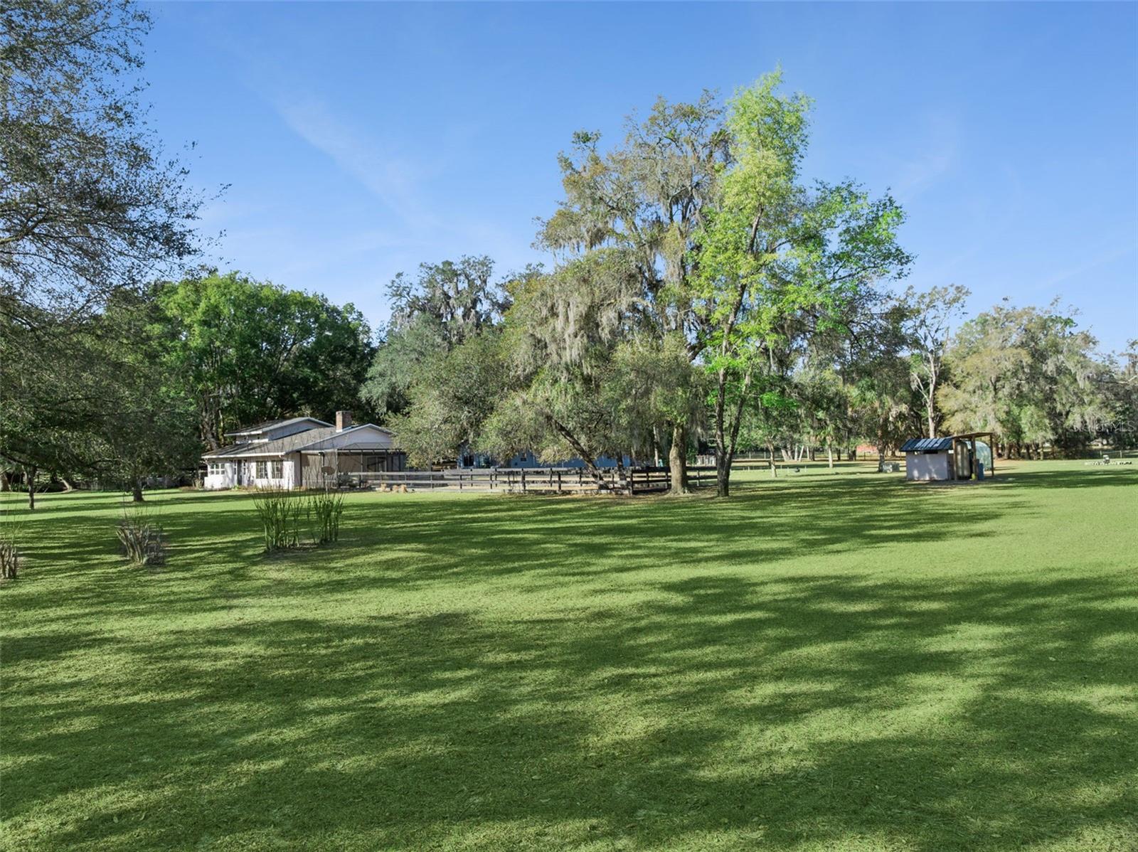 Listing photo 1 for 43411 State Road 19