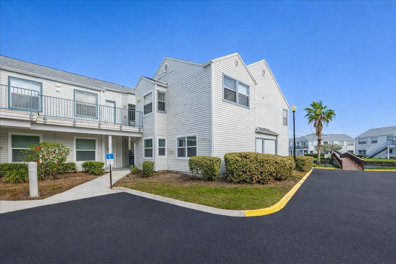 2540 WOODGATE BOULEVARD Unit 106