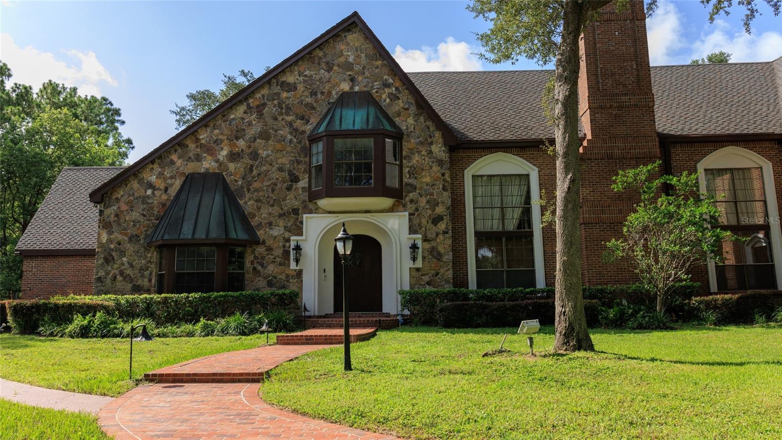 810 SWEETWATER CLUB BOULEVARD