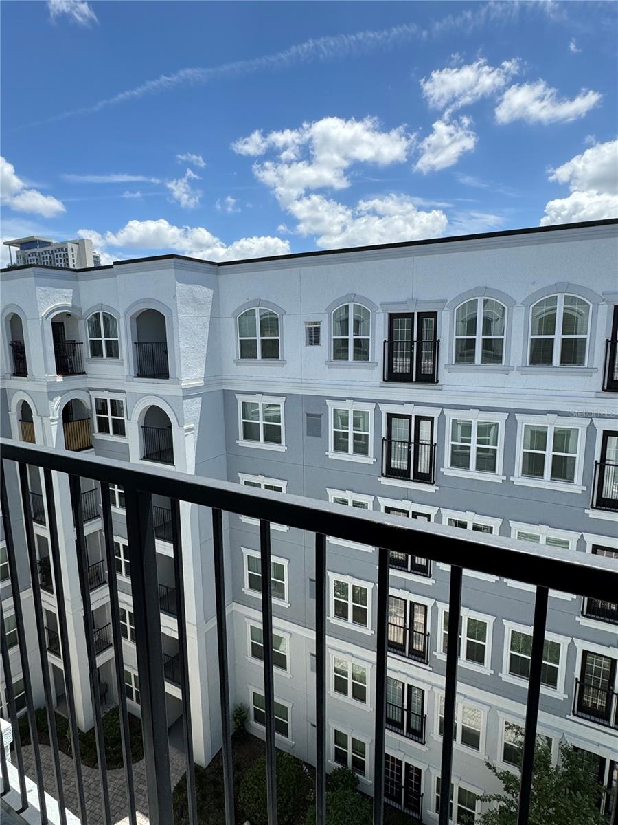 300 E SOUTH STREET Unit 6004