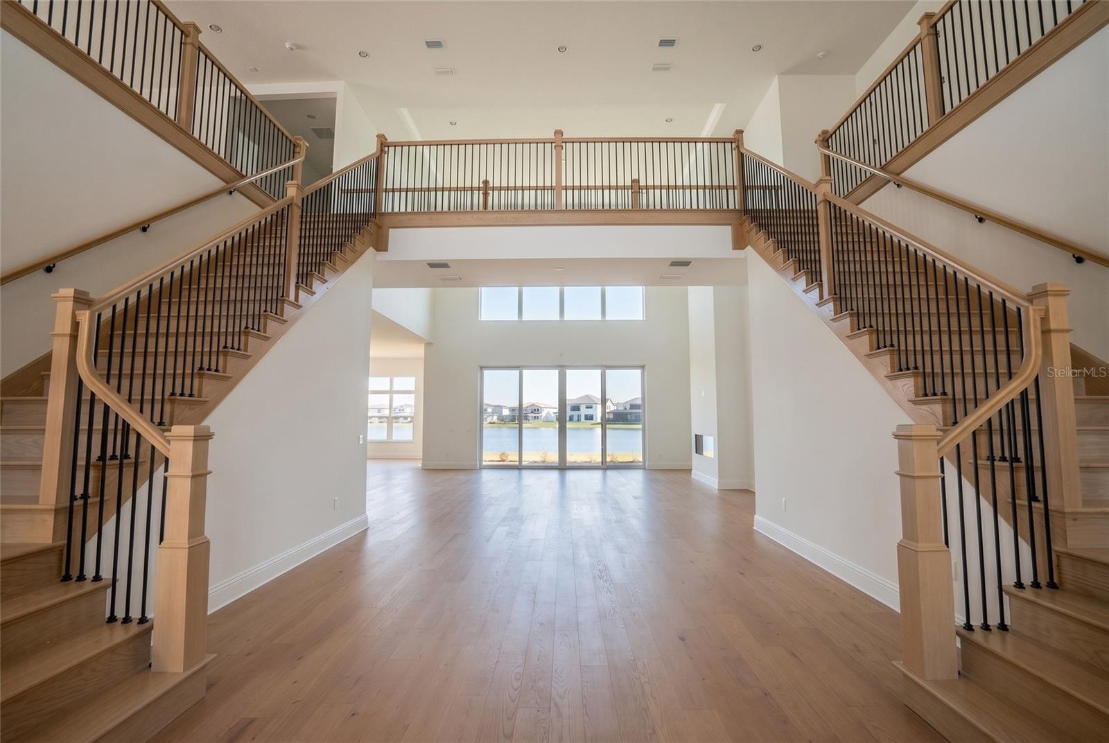 Listing photo 3 for 9760 Laurel Berry Dr